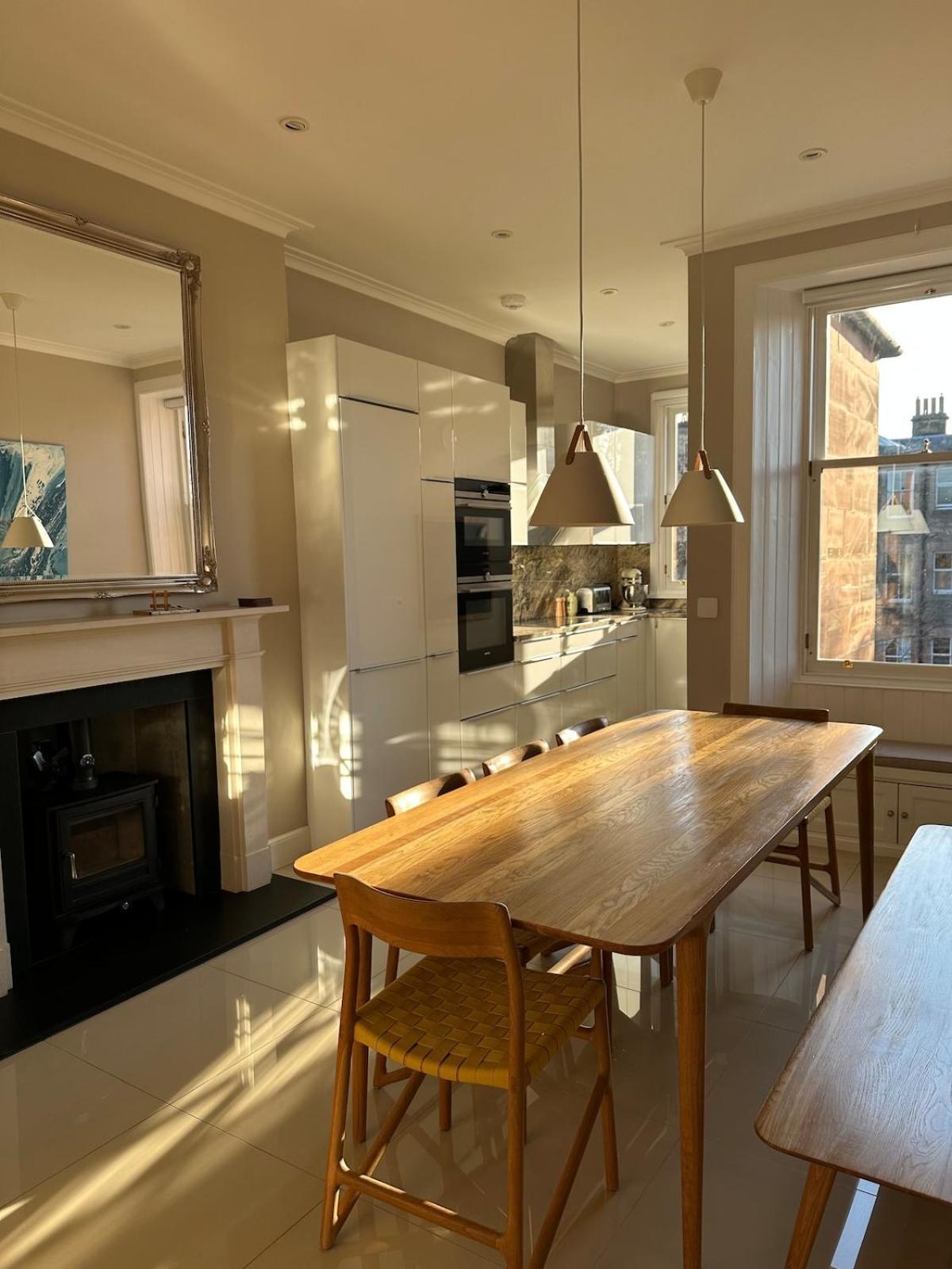 Skylight - Elegant Centre Edinburgh